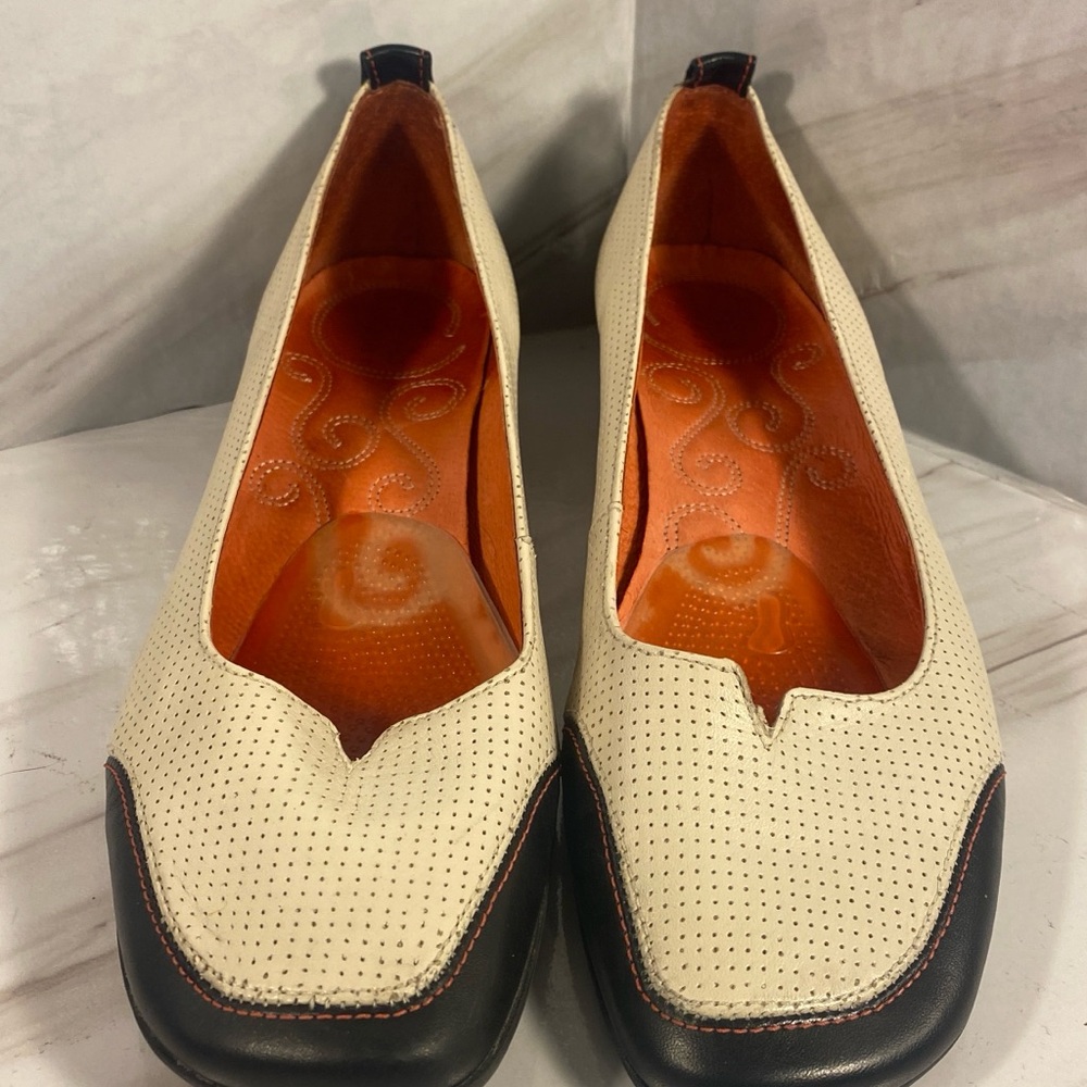 Clarks Women's Cream and Black Perforated Flats made in Brazil